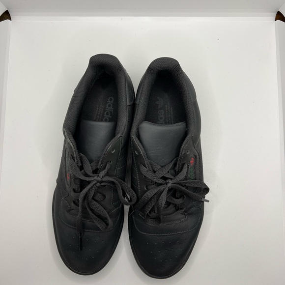 Adidas Calabasas Sneakers - Picture 6 of 6